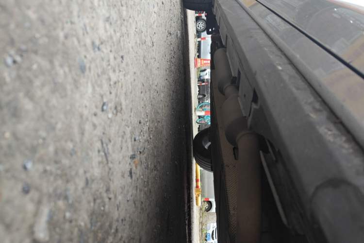 Used BYD Destroyer 05 2022 DM-i 55KM Luxury Model Chassis Front Right