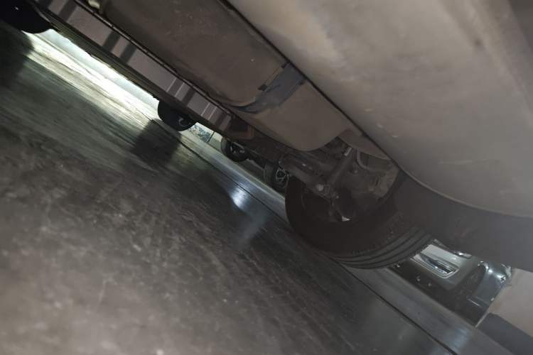 Used BYD Destroyer 05 2022 DM-i 120KM Flagship Model Chassis Rear
