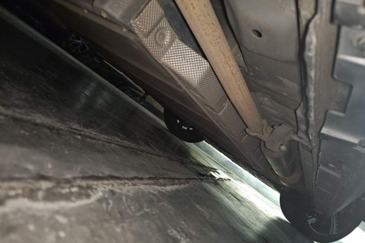 Used BYD Destroyer 05 2022 DM-i 120KM Flagship Model Chassis Rear Right