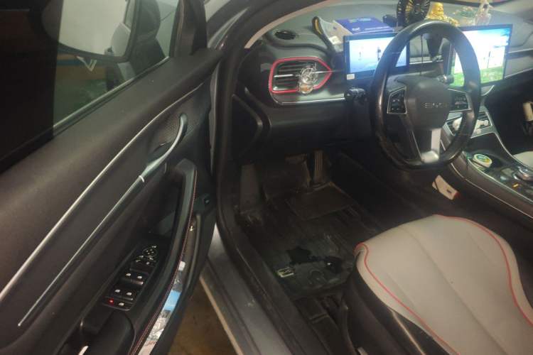 Used BYD Destroyer 05 2022 DM-i 55KM Luxury Model Driver Seat