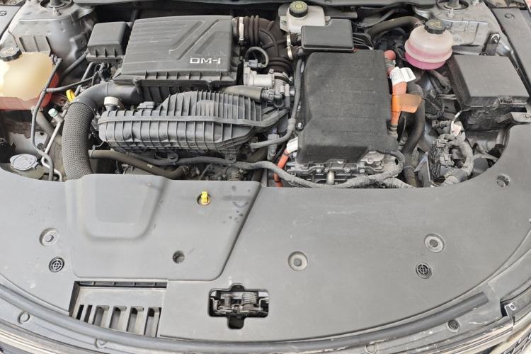 Used BYD Destroyer 05 2022 DM-i 55KM Prestige Model Engine Bay