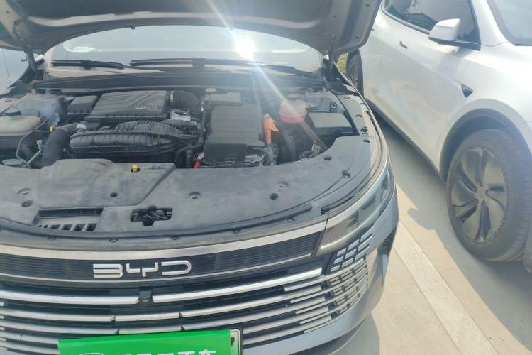 Used BYD Destroyer 05 2022 DM-i 120KM Prestige Model Engine Bay Left