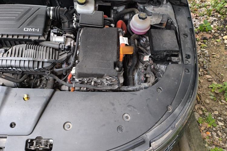 Used BYD Destroyer 05 2022 DM-i 120KM Prestige Model Engine Bay Left