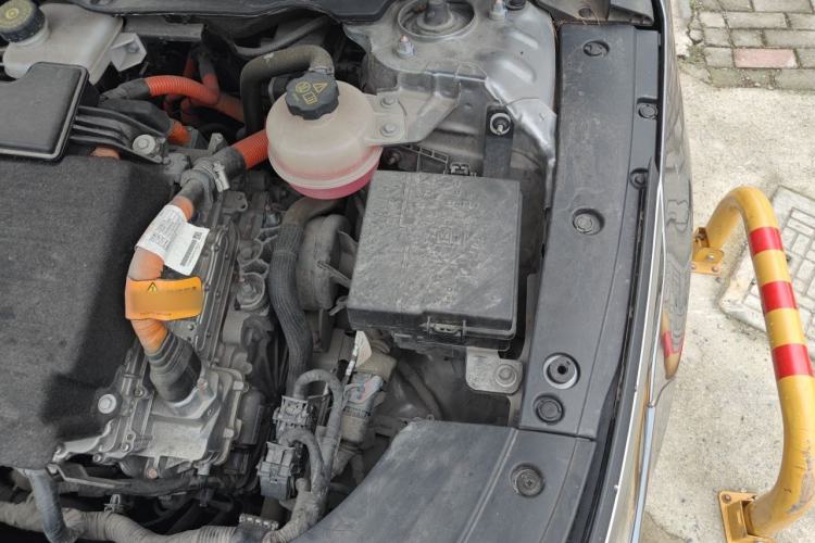 Used BYD Destroyer 05 2022 DM-i 55KM Luxury Model Engine Bay Left