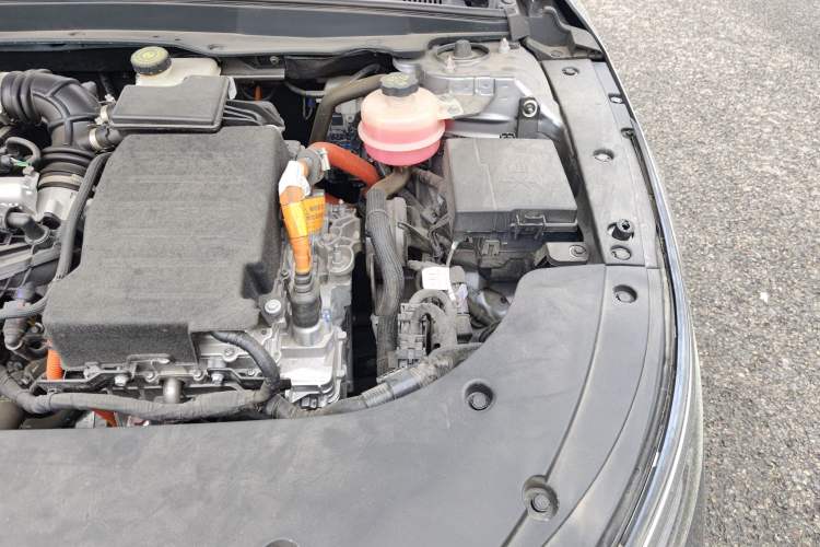Used BYD Destroyer 05 2022 DM-i 55KM Luxury Model Engine Bay Left