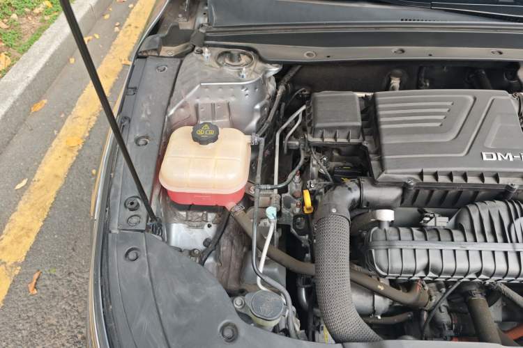 Used BYD Destroyer 05 2022 DM-i 55KM Prestige Model Engine Bay Right
