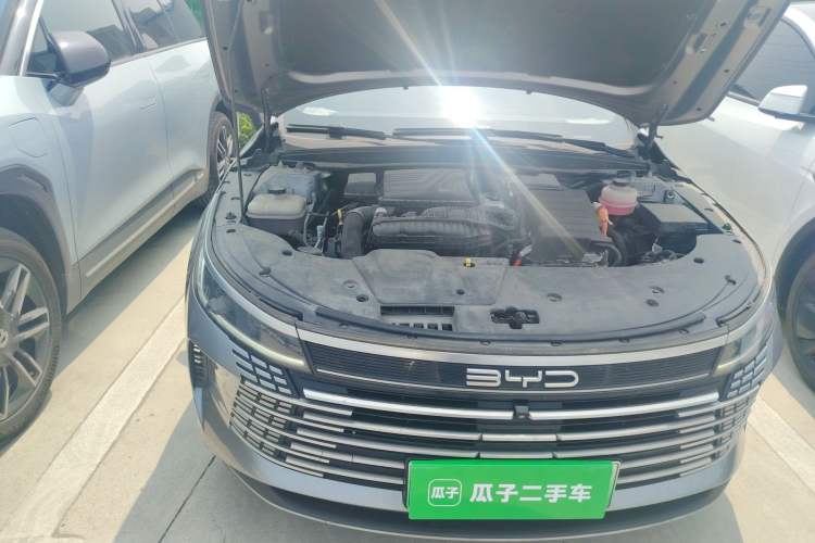 Used BYD Destroyer 05 2022 DM-i 120KM Prestige Model Engine Bay Right