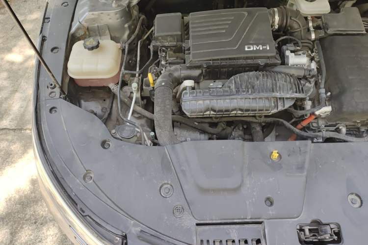 Used BYD Destroyer 05 2022 DM-i 120KM Prestige Model Engine Bay Right