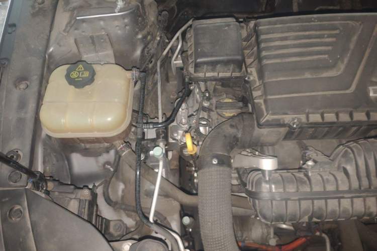 Used BYD Destroyer 05 2022 DM-i 55KM Luxury Model Engine Bay Right