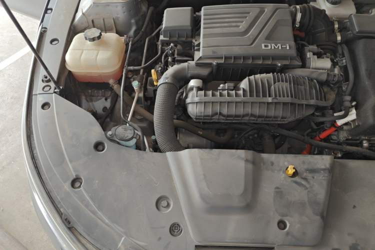 Used BYD Destroyer 05 2022 DM-i 55KM Prestige Model Engine Bay Right