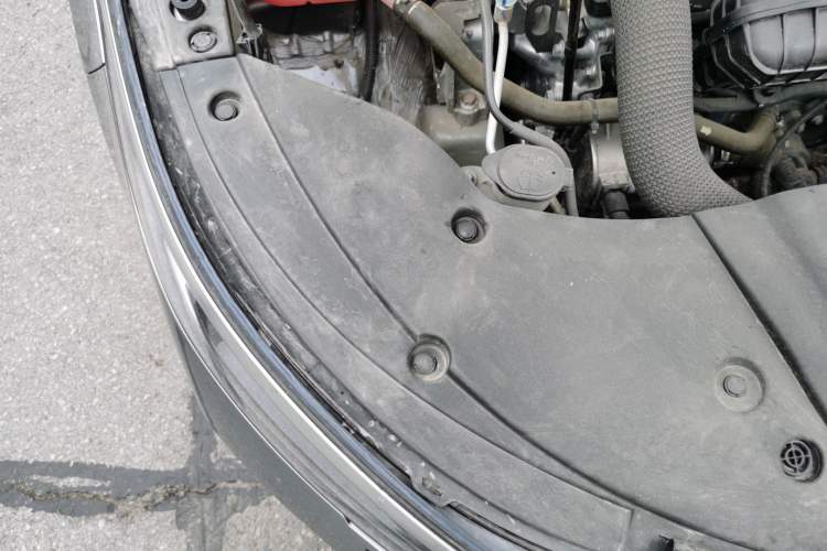 Used BYD Destroyer 05 2022 DM-i 55KM Prestige Model Engine Bay Right