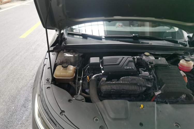 Used BYD Destroyer 05 2022 DM-i 55KM Prestige Model Engine Bay Right