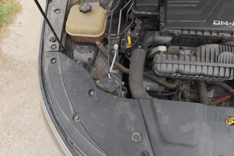 Used BYD Destroyer 05 2022 DM-i 55KM Comfort Model Engine Bay Right