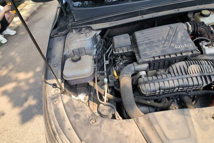 Used BYD Destroyer 05 2022 DM-i 120KM Prestige Model Engine Bay Right