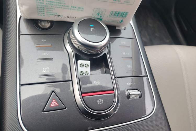 Used BYD Destroyer 05 2022 DM-i 120KM Prestige Model Gear Lever