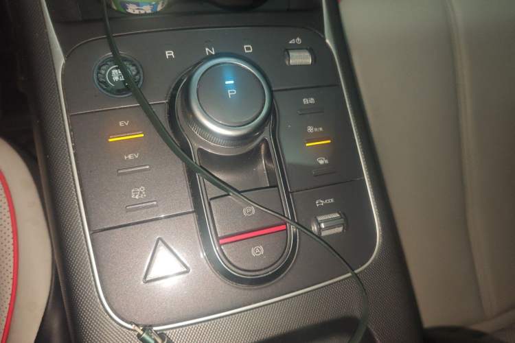 Used BYD Destroyer 05 2022 DM-i 55KM Luxury Model Gear Lever
