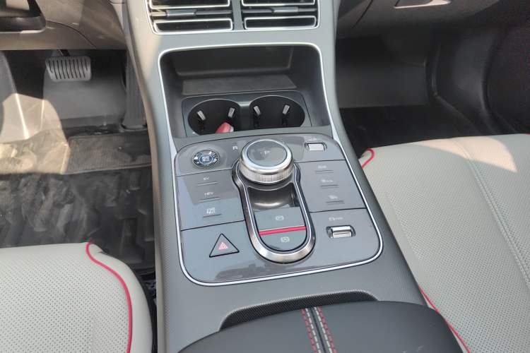 Used BYD Destroyer 05 2022 DM-i 55KM Luxury Model Gear Lever