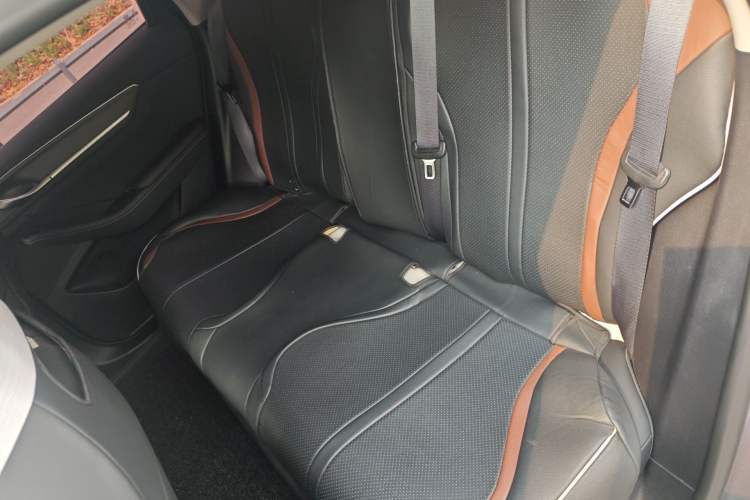 Used BYD Destroyer 05 2022 DM-i 55KM Prestige Model Left Rear Seat