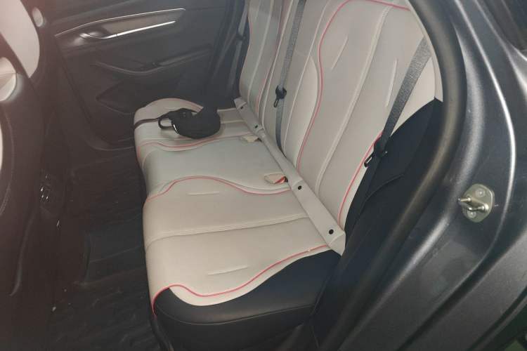 Used BYD Destroyer 05 2022 DM-i 55KM Prestige Model Left Rear Seat