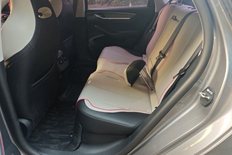 Used BYD Destroyer 05 2022 DM-i 120KM Prestige Model Left Rear Seat