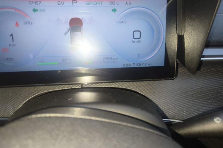 Used BYD Destroyer 05 2022 DM-i 120KM Prestige Model Odometer Close Up