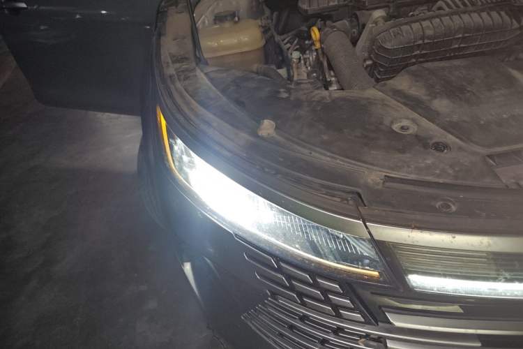 Used BYD Destroyer 05 2022 DM-i 120KM Flagship Model Right Front Headlight