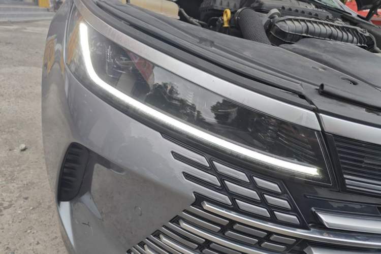 Used BYD Destroyer 05 2022 DM-i 55KM Luxury Model Right Front Headlight