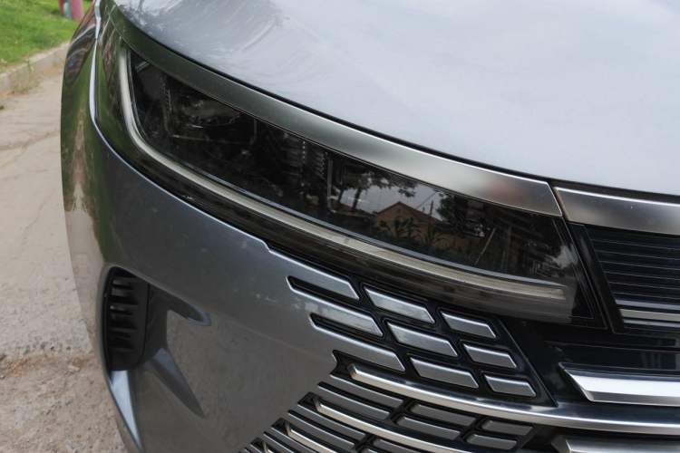 Used BYD Destroyer 05 2022 DM-i 55KM Comfort Model Right Front Headlight