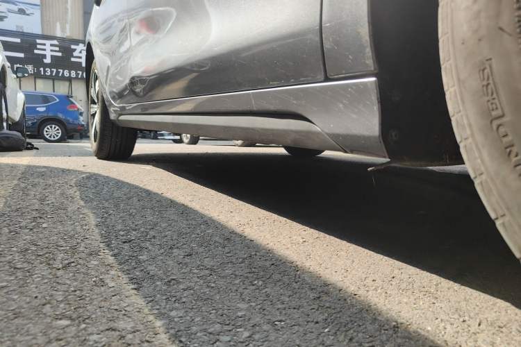 Used BYD Destroyer 05 2022 DM-i 55KM Luxury Model Right Side Sill