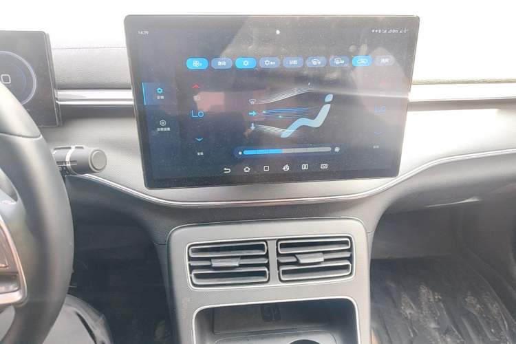 Used BYD Destroyer 05 2022 DM-i 55KM Prestige Model Audio And AC Panel