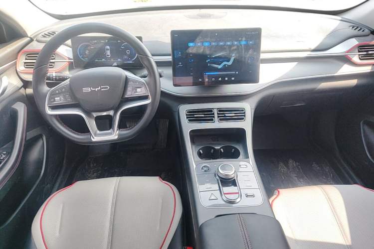 Used BYD Destroyer 05 2022 DM-i 55KM Prestige Model Center Console