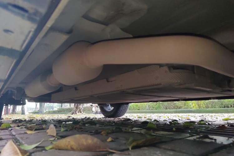 Used BYD Destroyer 05 2022 DM-i 55KM Luxury Model Chassis Front Right