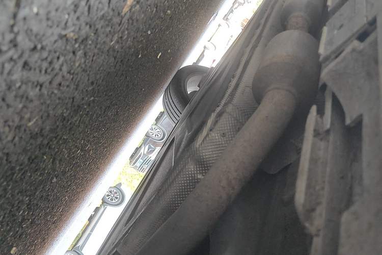 Used BYD Destroyer 05 2022 DM-i 120KM Prestige Model Chassis Front Right