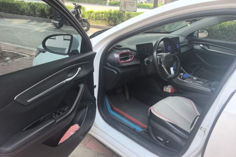 Used BYD Destroyer 05 2022 DM-i 120KM Prestige Model Driver Seat