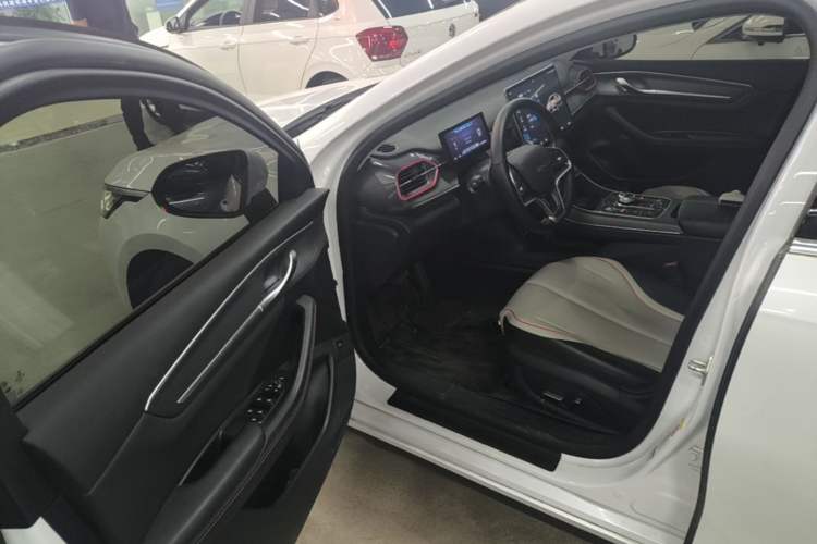 Used BYD Destroyer 05 2022 DM-i 120KM Flagship Model Driver Seat