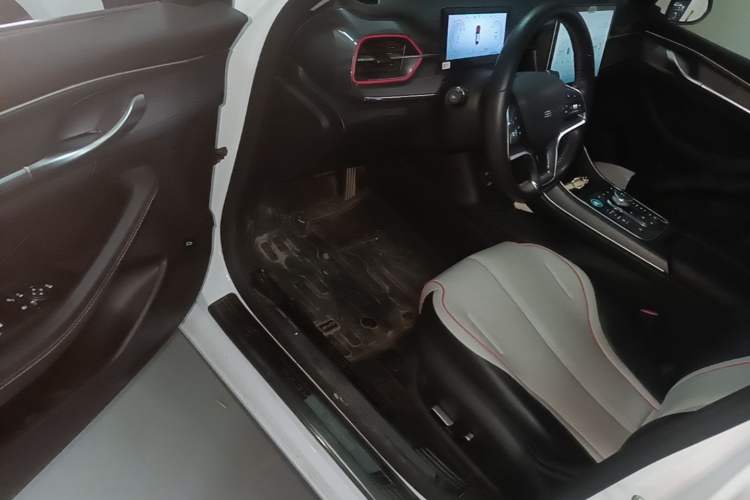 Used BYD Destroyer 05 2022 DM-i 55KM Prestige Model Driver Seat
