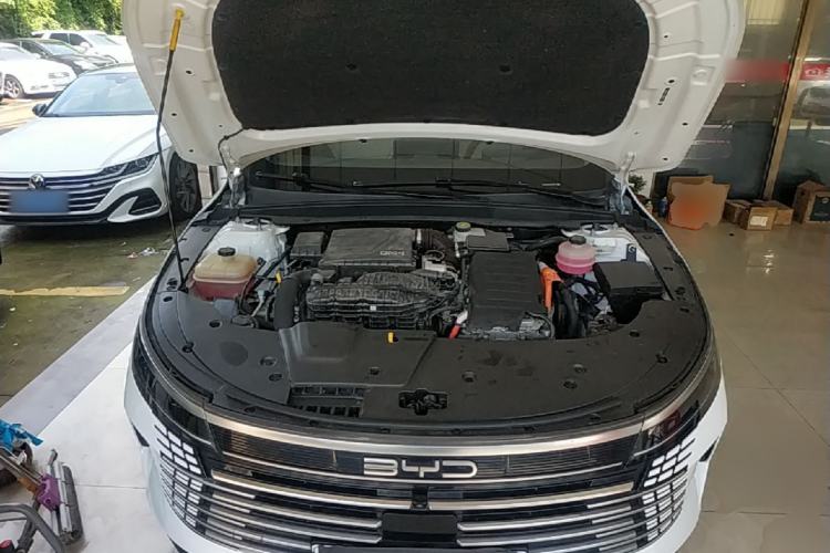 Used BYD Destroyer 05 2022 DM-i 55KM Prestige Model Engine Bay