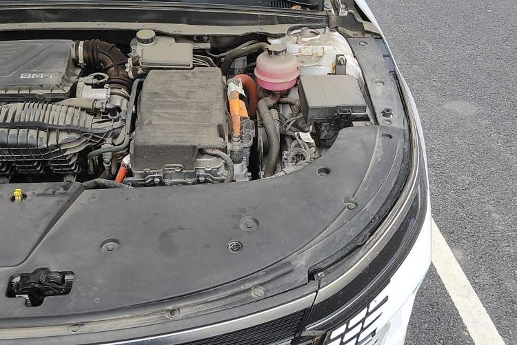 Used BYD Destroyer 05 2022 DM-i 120KM Prestige Model Engine Bay Left