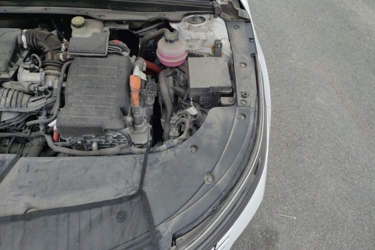 Used BYD Destroyer 05 2022 DM-i 120KM Prestige Model Engine Bay Left
