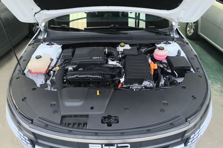Used BYD Destroyer 05 2022 DM-i 120KM Prestige Model Engine Bay