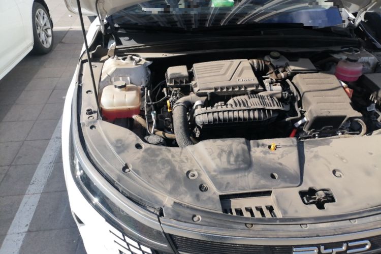 Used BYD Destroyer 05 2022 DM-i 120KM Prestige Model Engine Bay Right
