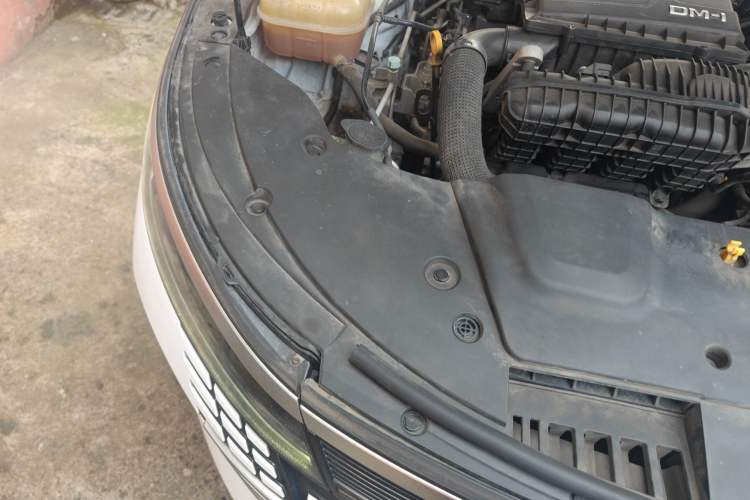 Used BYD Destroyer 05 2022 DM-i 55KM Luxury Model Engine Bay Right