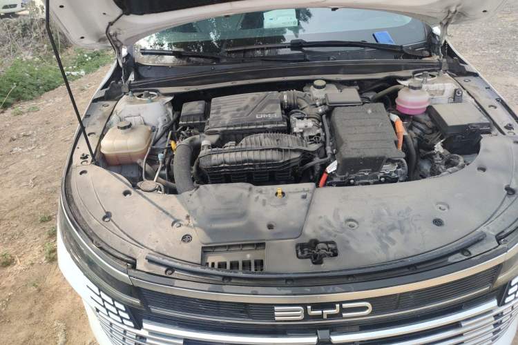 Used BYD Destroyer 05 2022 DM-i 55KM Comfort Model Engine Bay Right