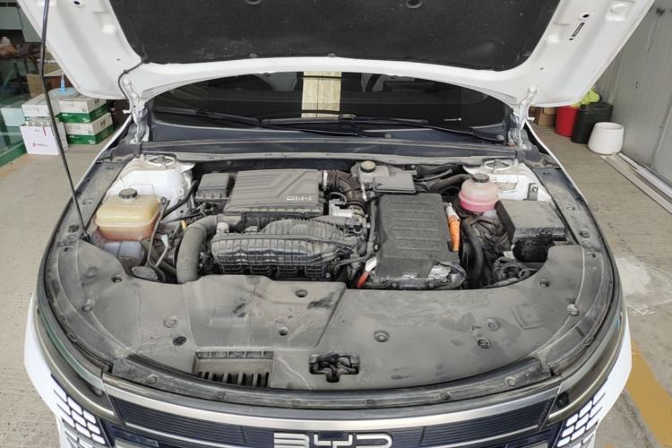 Used BYD Destroyer 05 2022 DM-i 55KM Prestige Model Engine Bay
