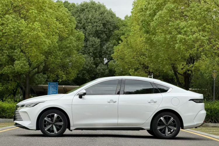 Used BYD Destroyer 05 2022 DM-i 120KM Flagship Model Exterior 1