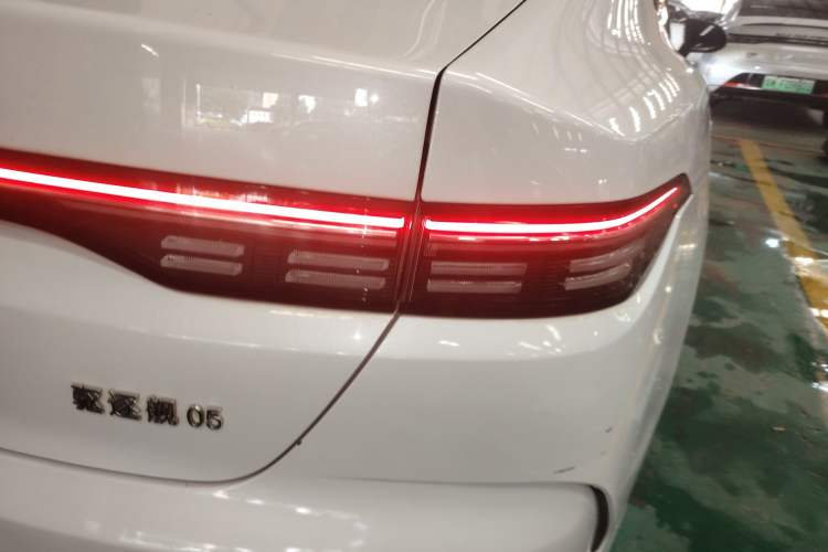 Used BYD Destroyer 05 2022 DM-i 55KM Luxury Model Exterior 3