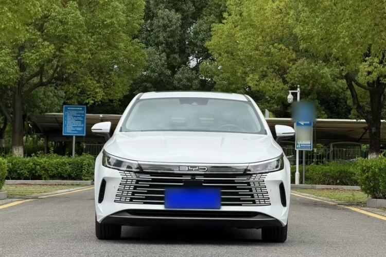 Used BYD Destroyer 05 2022 DM-i 120KM Flagship Model Exterior 3