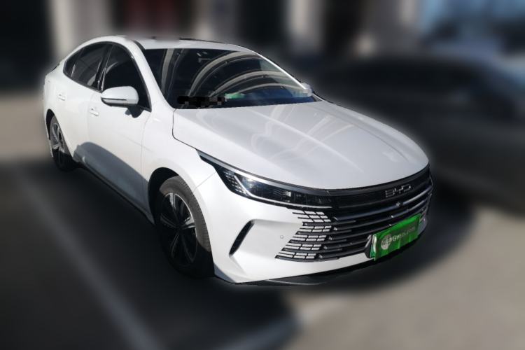 Used BYD Destroyer 05 2022 DM-i 120KM Prestige Model Front Right 45 Deg