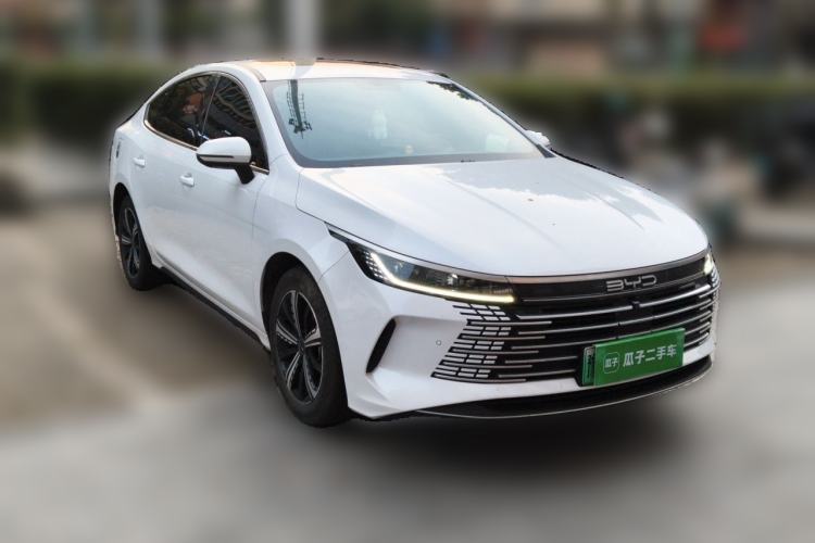 Used BYD Destroyer 05 2022 DM-i 120KM Prestige Model Front Right 45 Deg