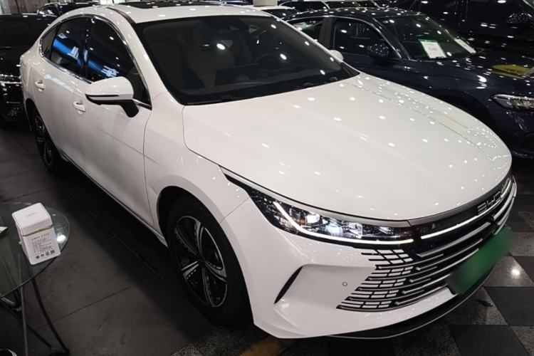 Used BYD Destroyer 05 2022 DM-i 120KM Flagship Model Front Right 45 Deg
